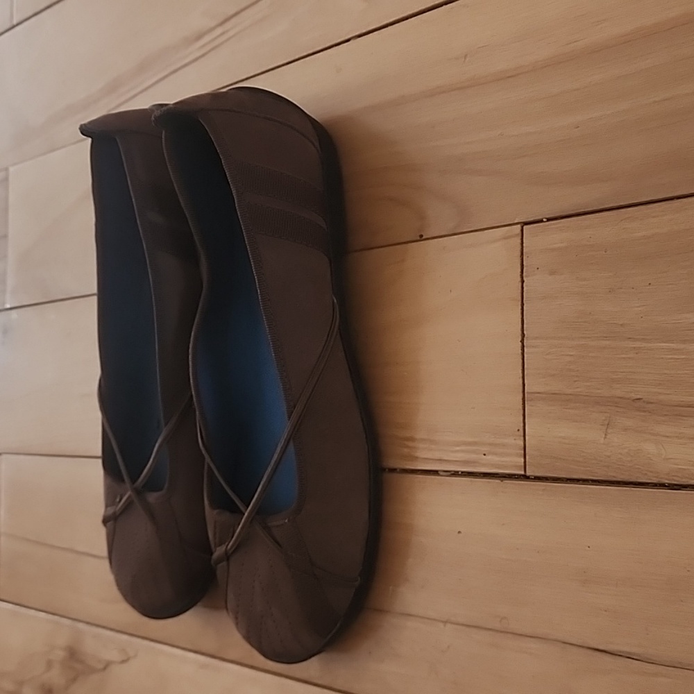 Clarks brown flat leather shoe - Picture 2 of 3